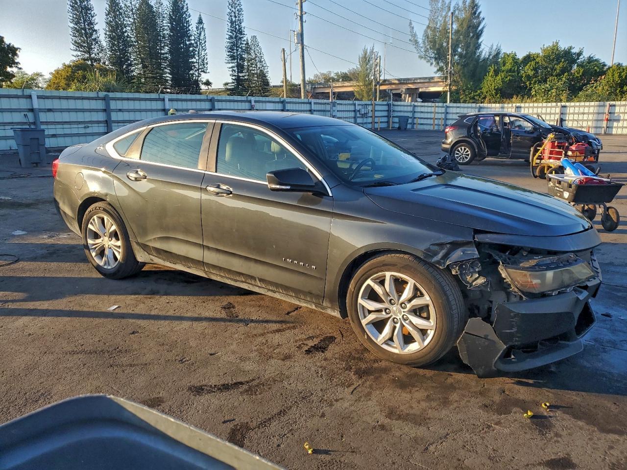 2014 Chev Impala Lt - Image 4