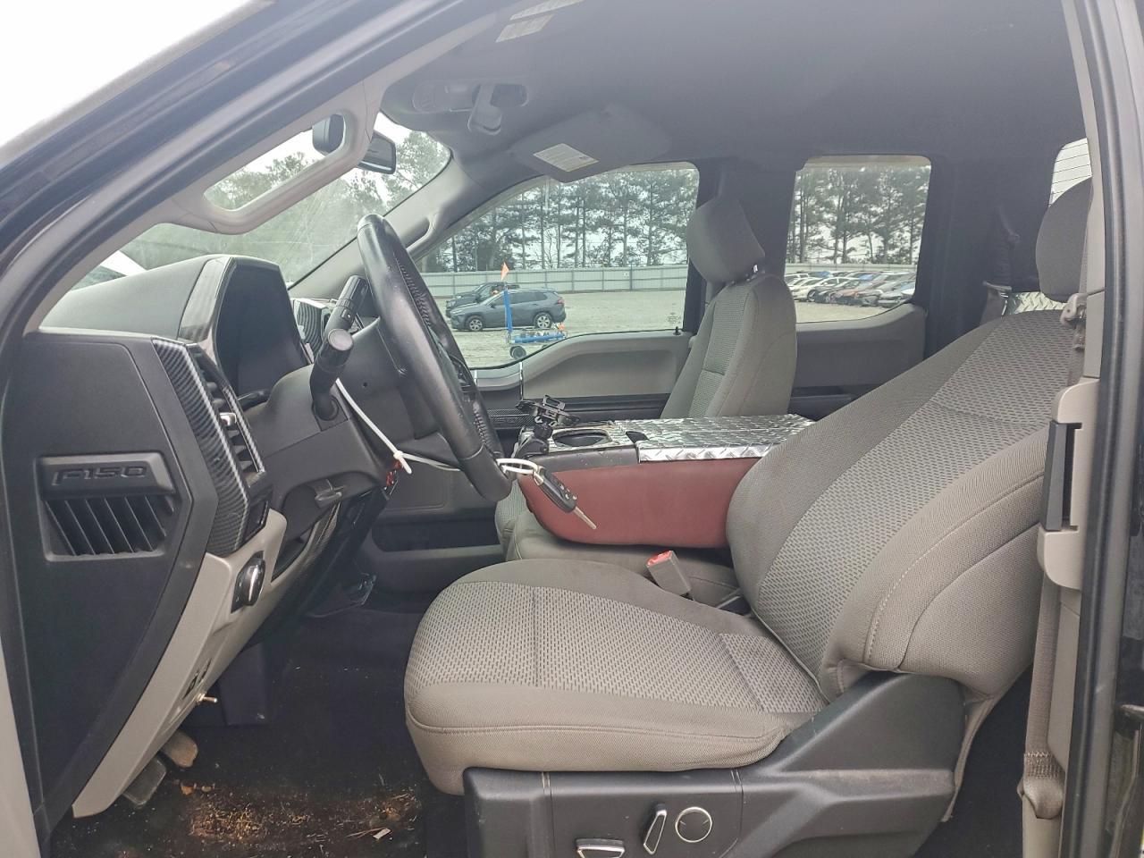 2018 Ford F150 Super Cab - Фото 7