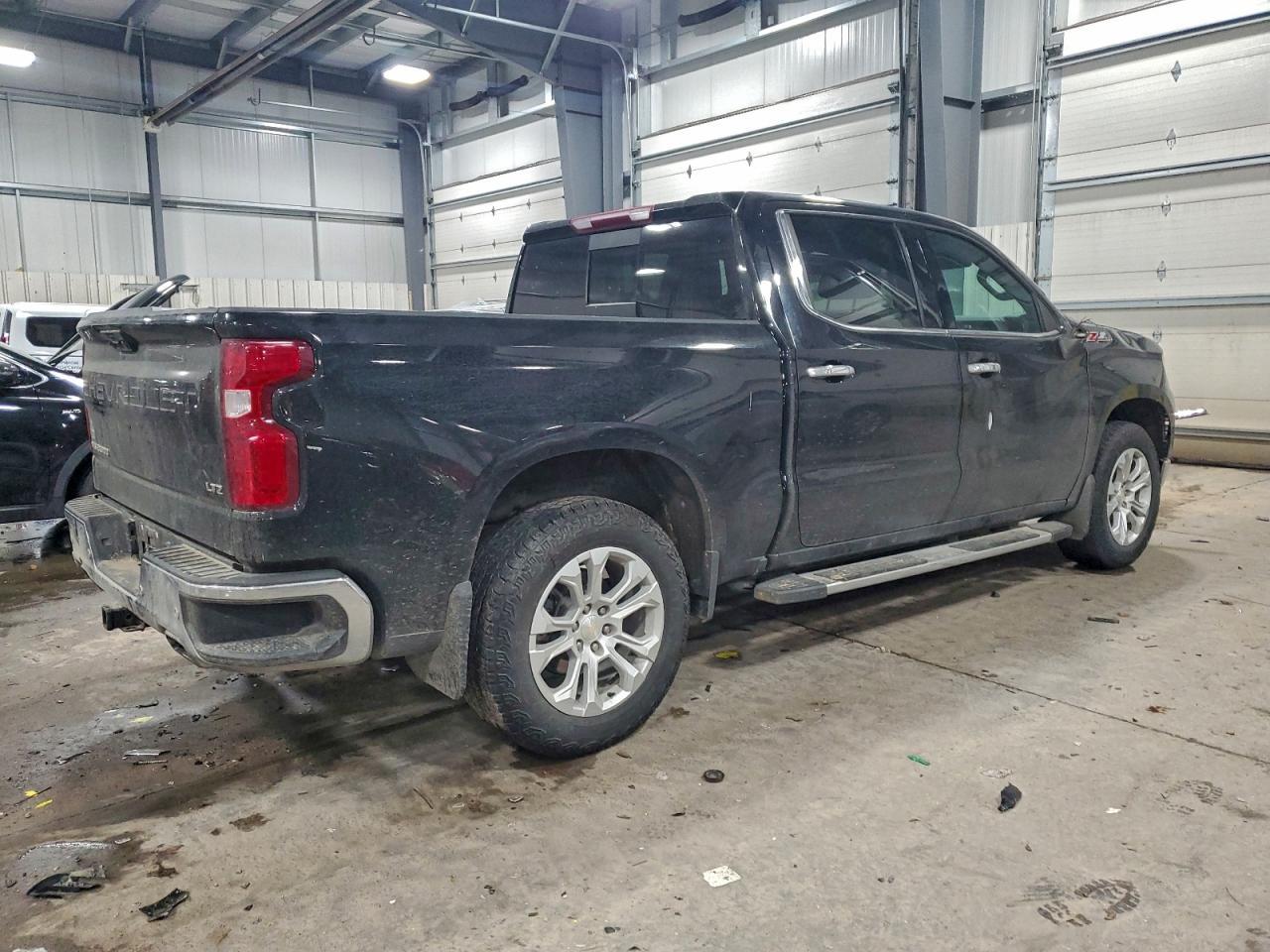 2022 Chevrolet Silverado K1500 Ltz - Image 3