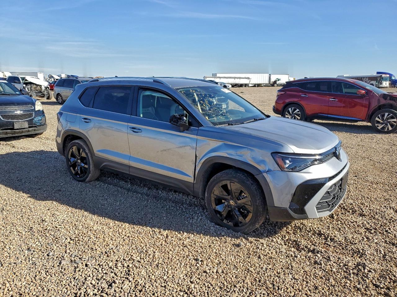 2025 Volkswagen Taos Se - Image 4