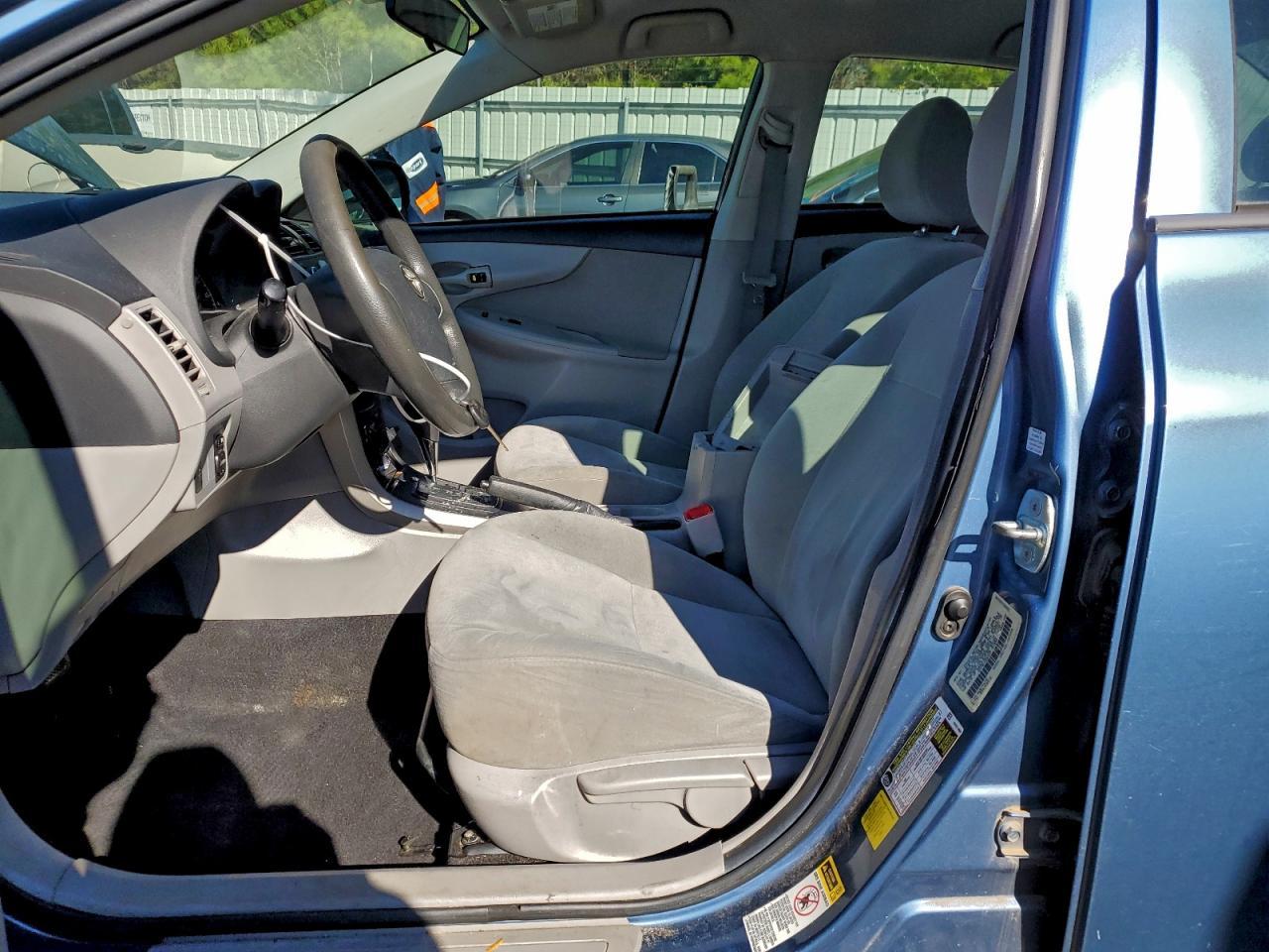 2013 Toyota Corolla Base - Image 7