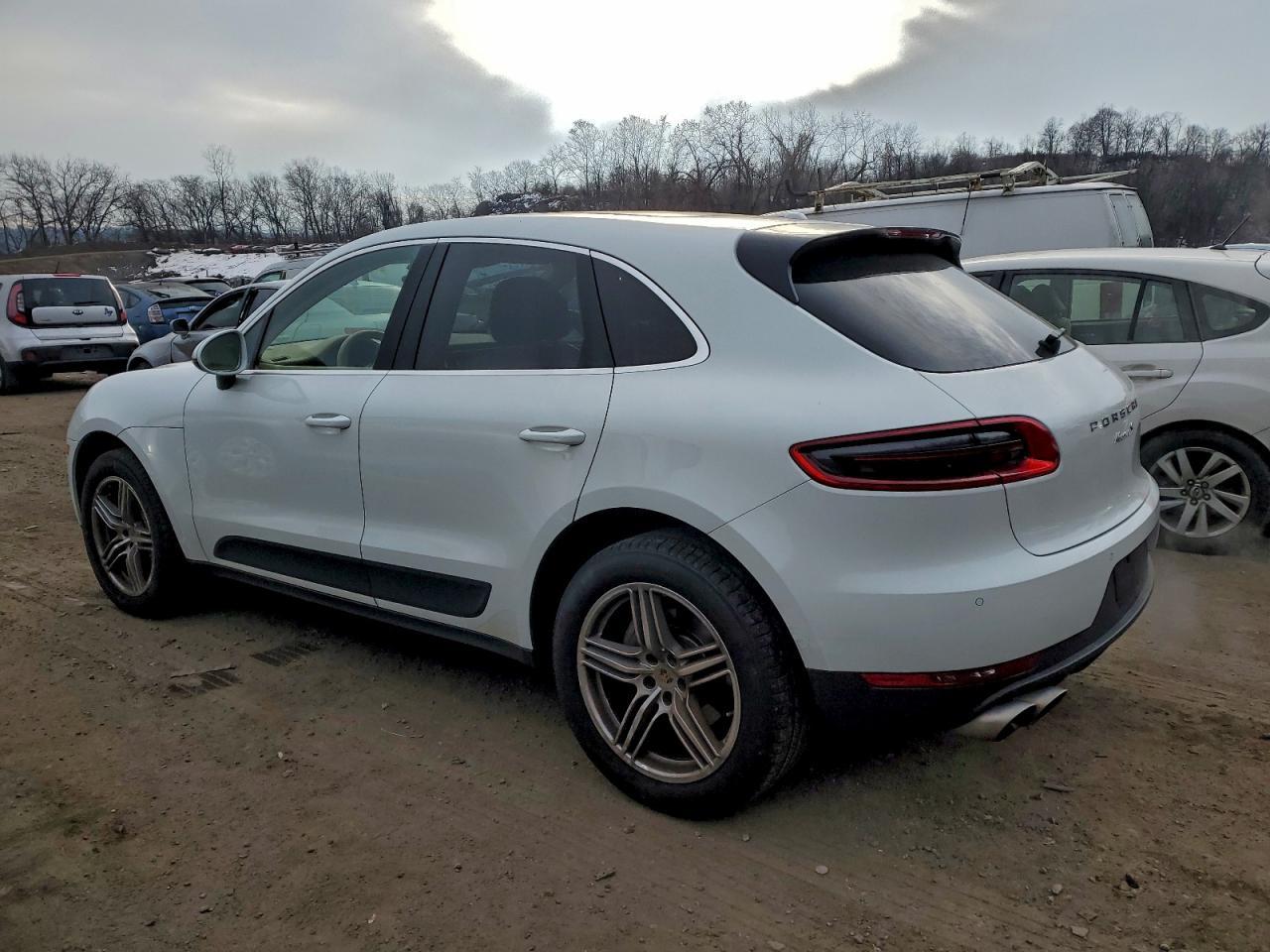 2017 Porsche Macan S - Image 2