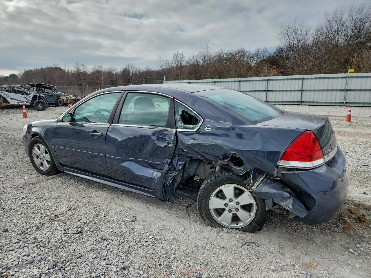 2009 Chevrolet Impala 1Lt - Фото 2