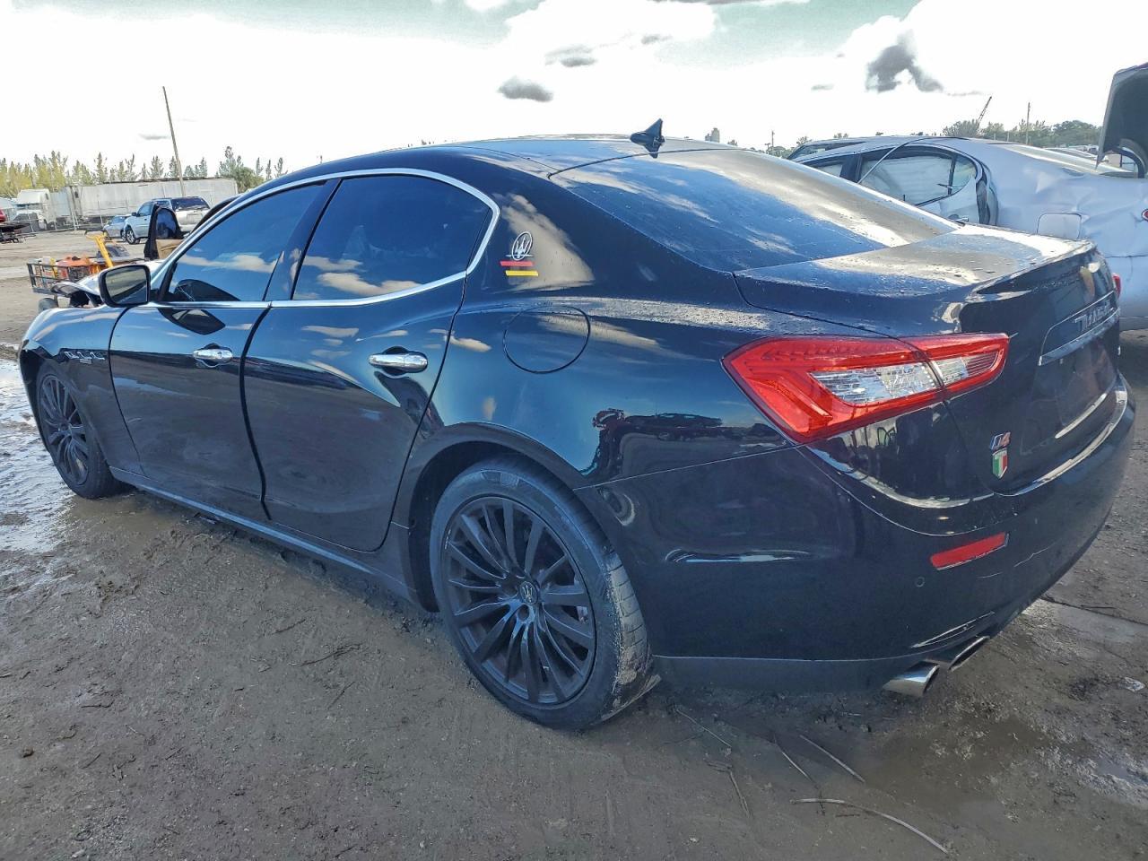 2016 Maserati Ghibli S - Image 2