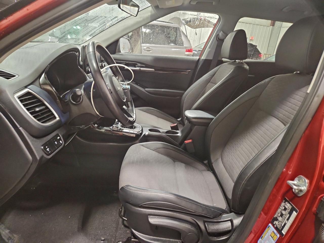 2023 Kia Seltos S - Фото 7