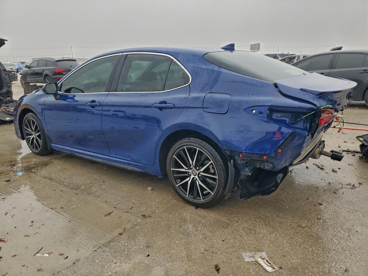 2024 Toyota Camry Se - Фото 2