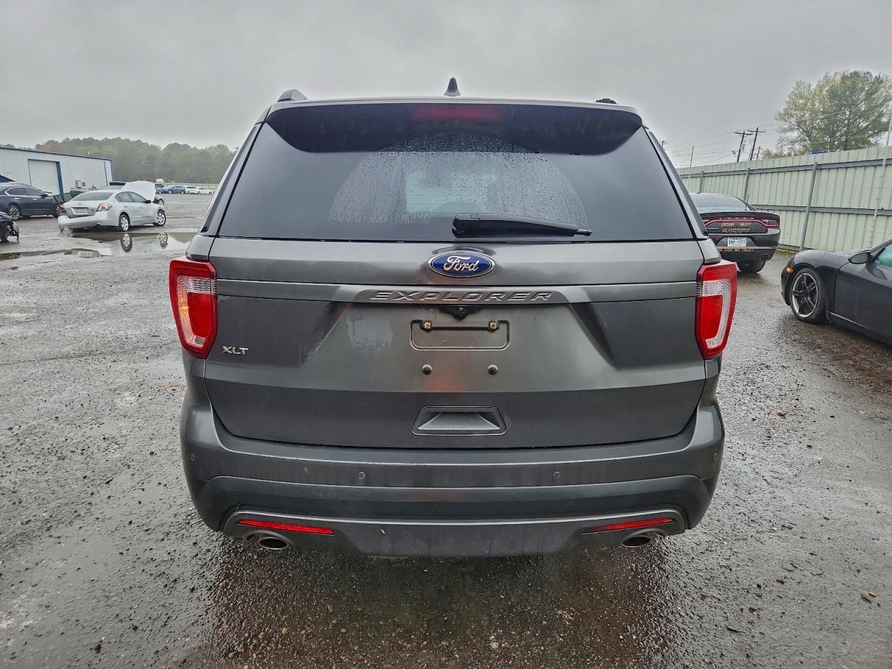 2017 Ford Explorer Xlt - Фото 6