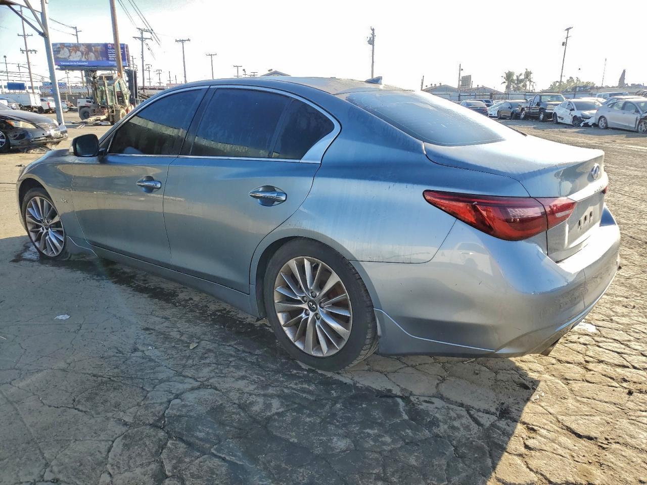 2018 Infiniti Q50 Luxe - Image 2