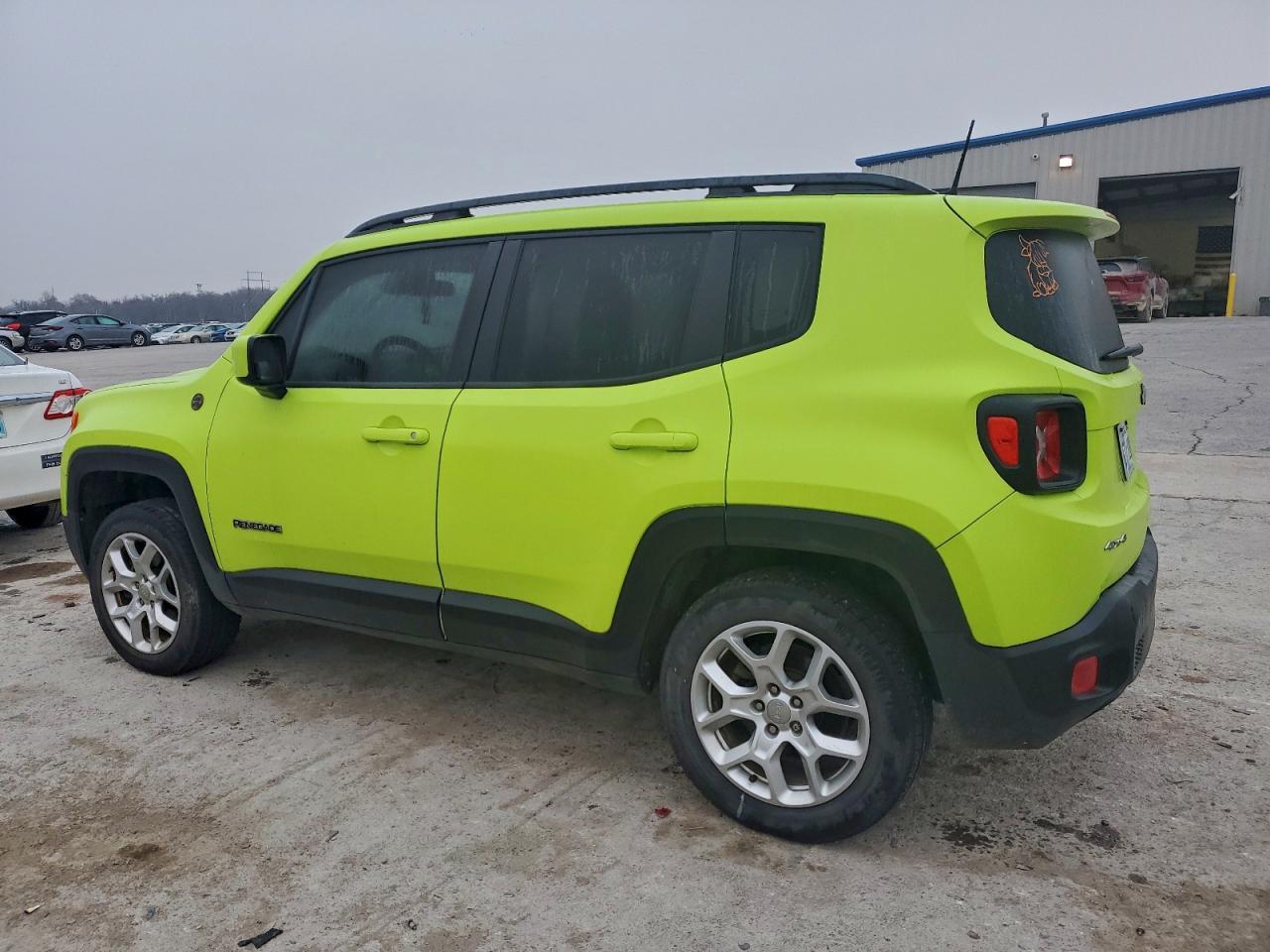 2018 Jeep Renegade Latitude - Image 2