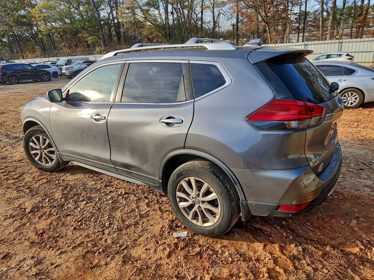2017 Nissan Rogue S - Image 2