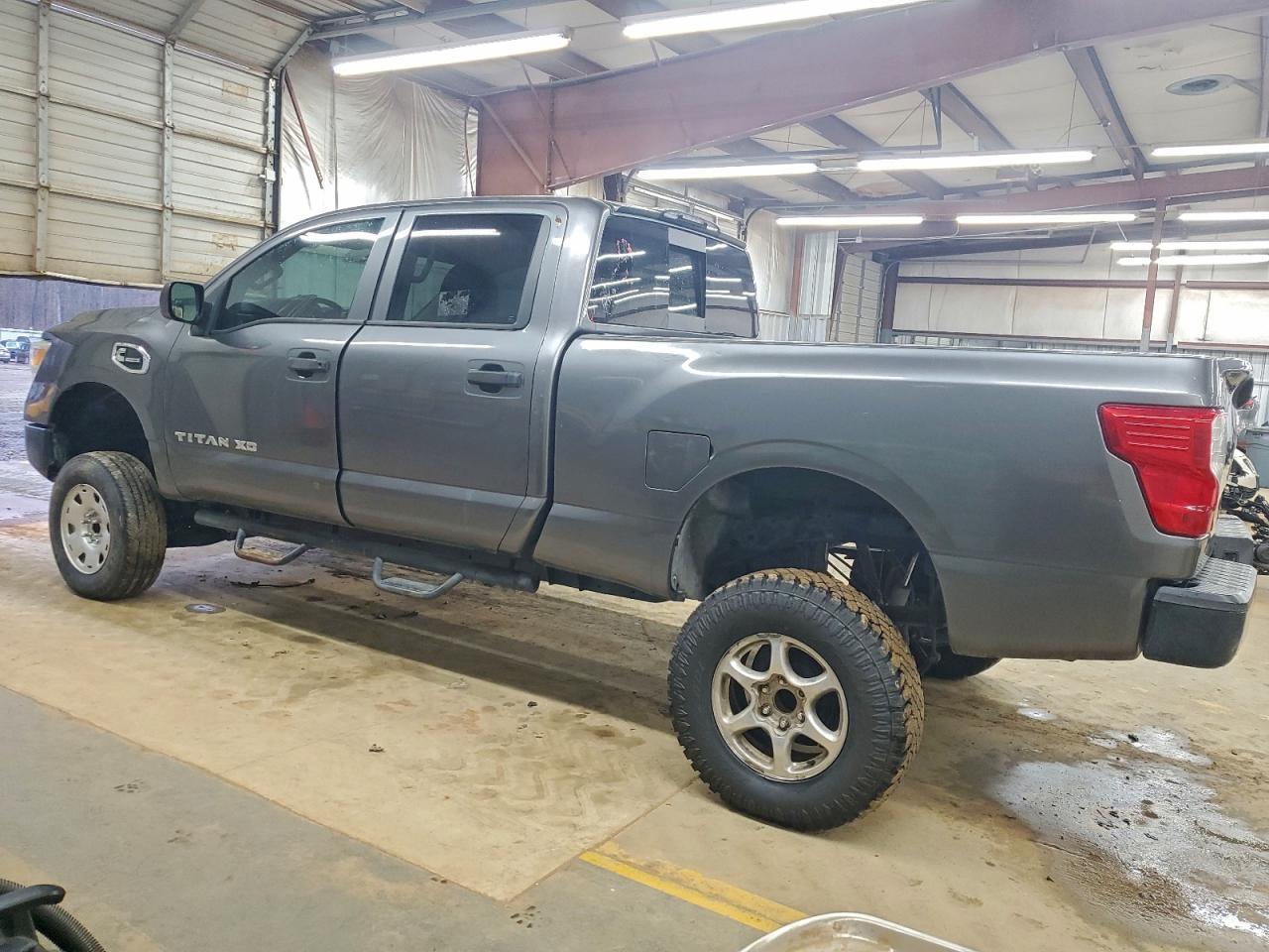 2017 Nissan Titan Xd S - Фото 2