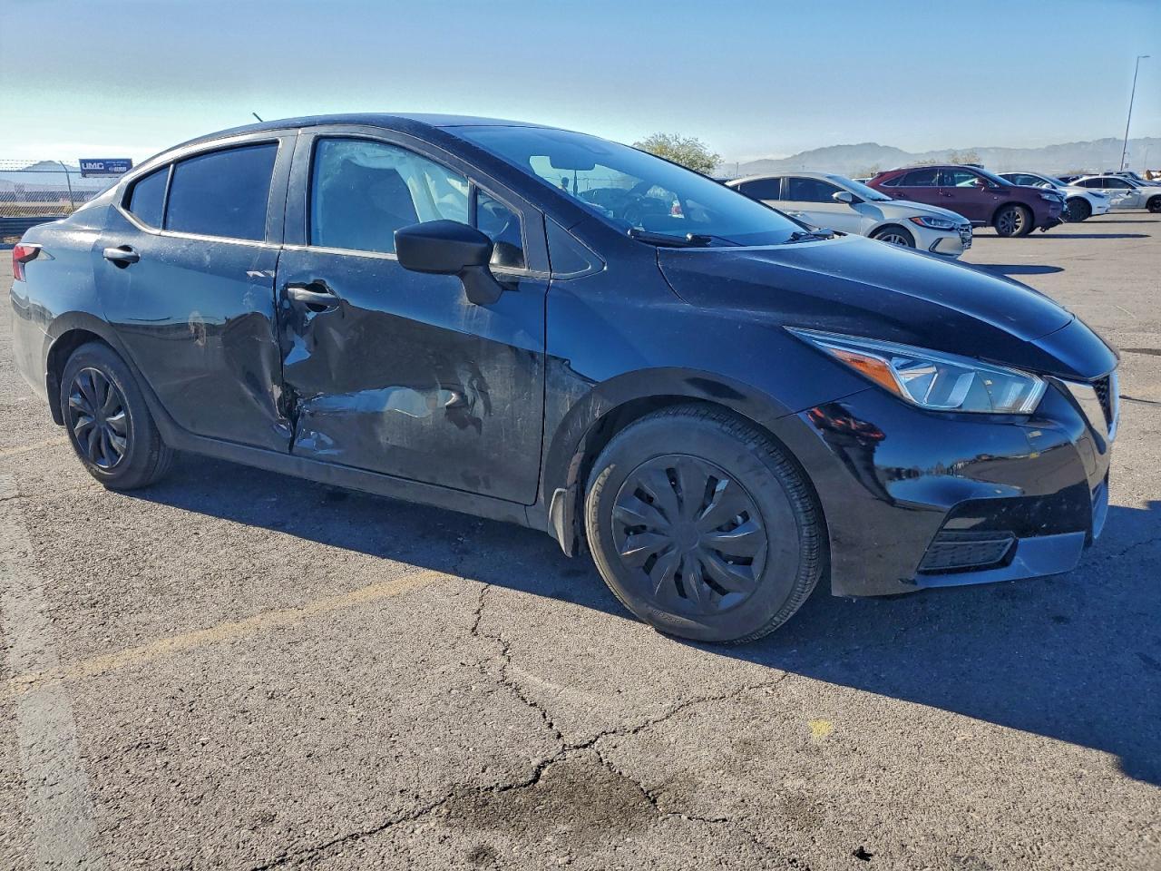 2020 Nissan Versa S - Image 4