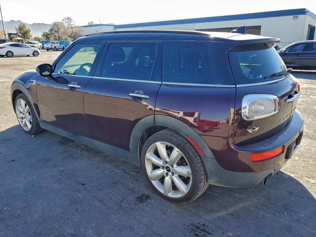 2016 Mini Cooper Clubman - Фото 2