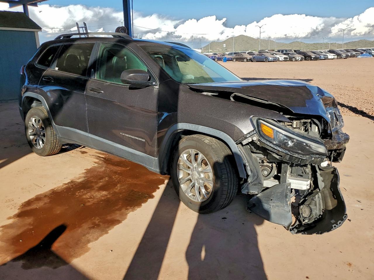 2019 Jeep Cherokee Latitude Plus - Image 4