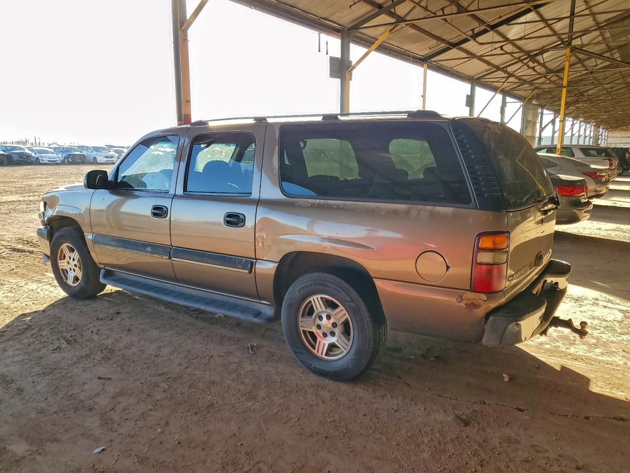 2003 Chevrolet Suburban C1500 - Фото 2