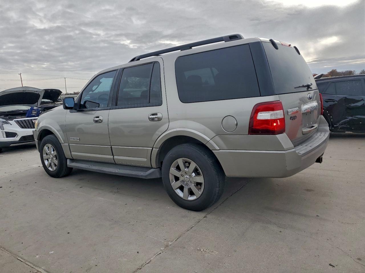 2008 Ford Expedition Xlt - Фото 2