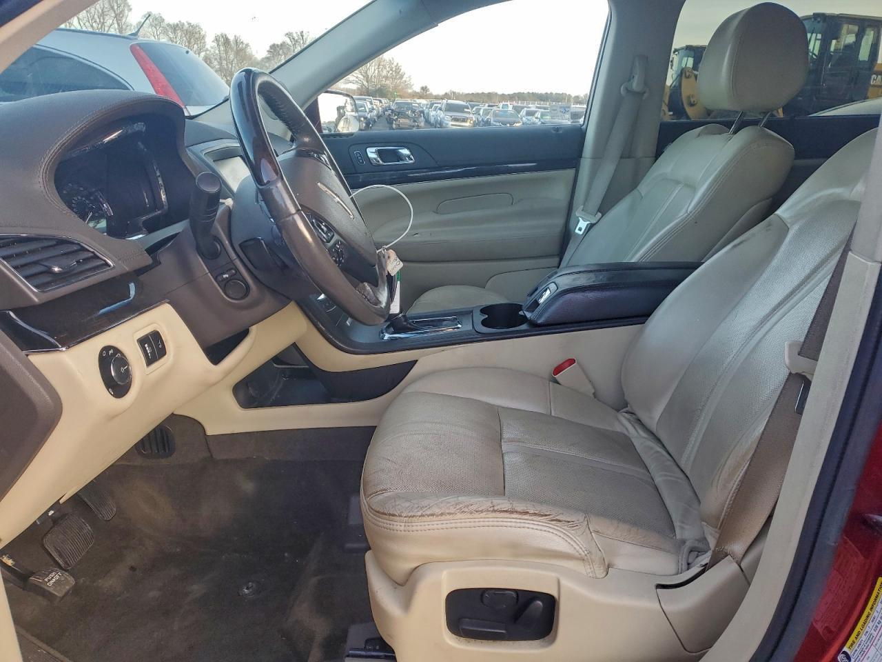 2013 Lincoln Mkt - Image 7