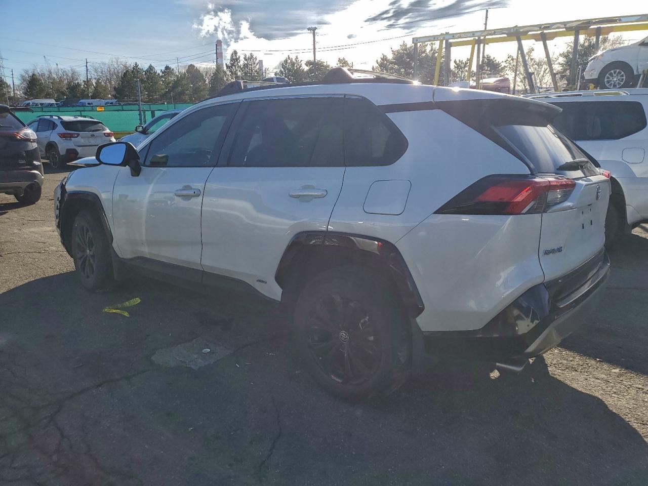 2022 Toyota Rav4 Se - Image 2