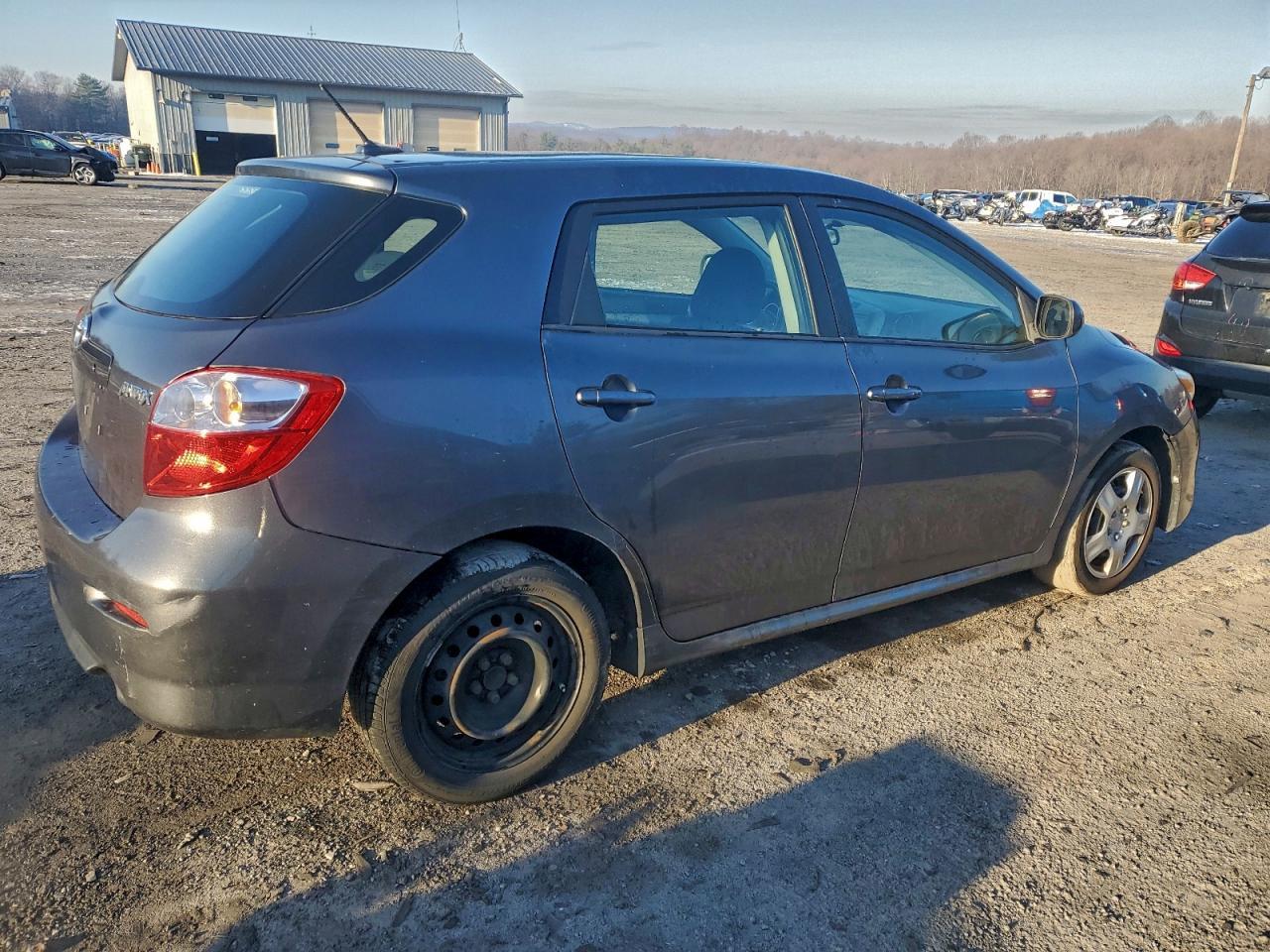 2010 Toyota Matrix Base - Фото 3