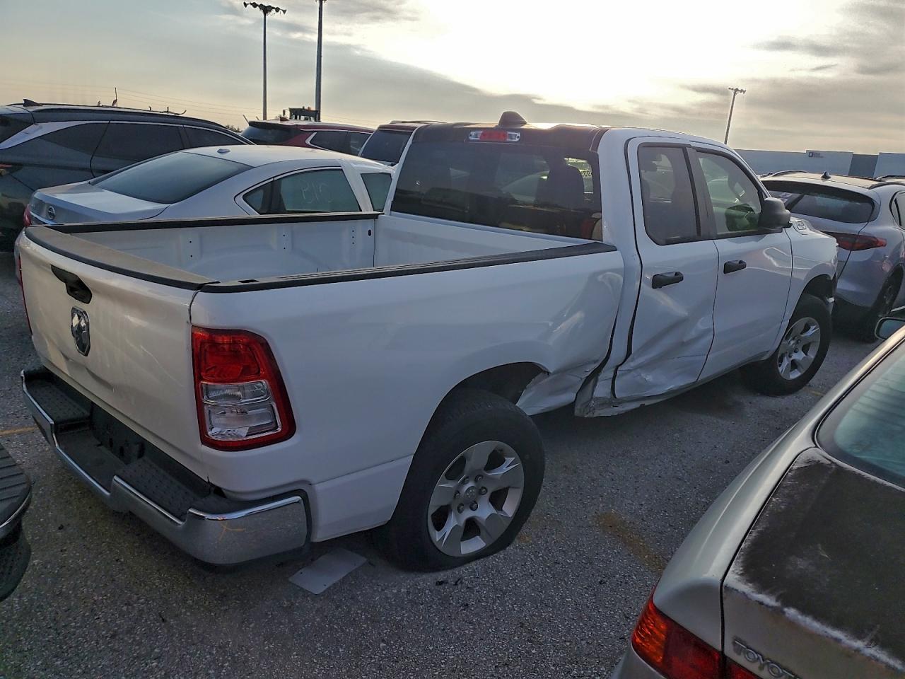 2023 Ram 1500 Big Horn/Lone Star - Фото 3