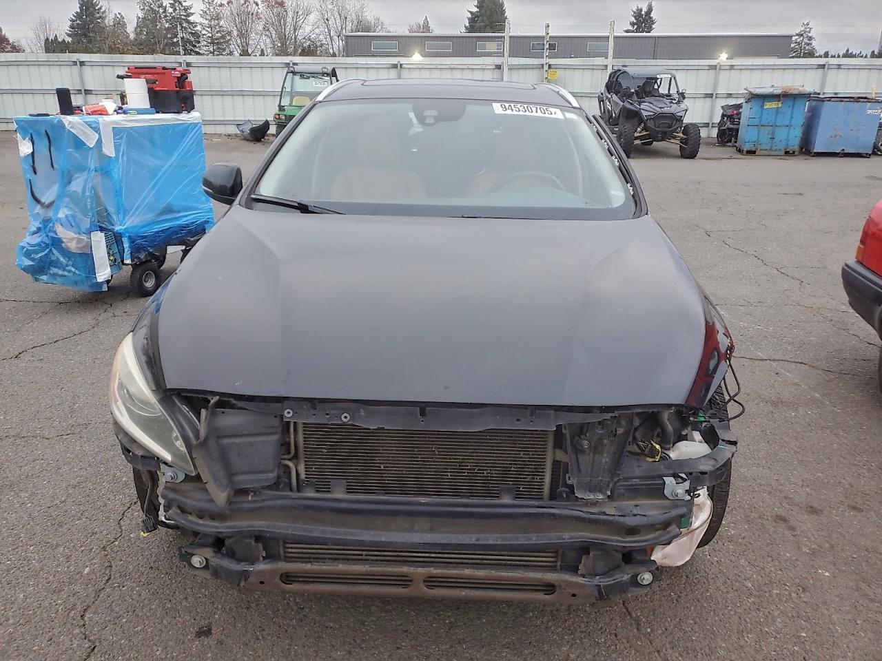 2015 Volvo V60 Cross Country Premier - Image 5