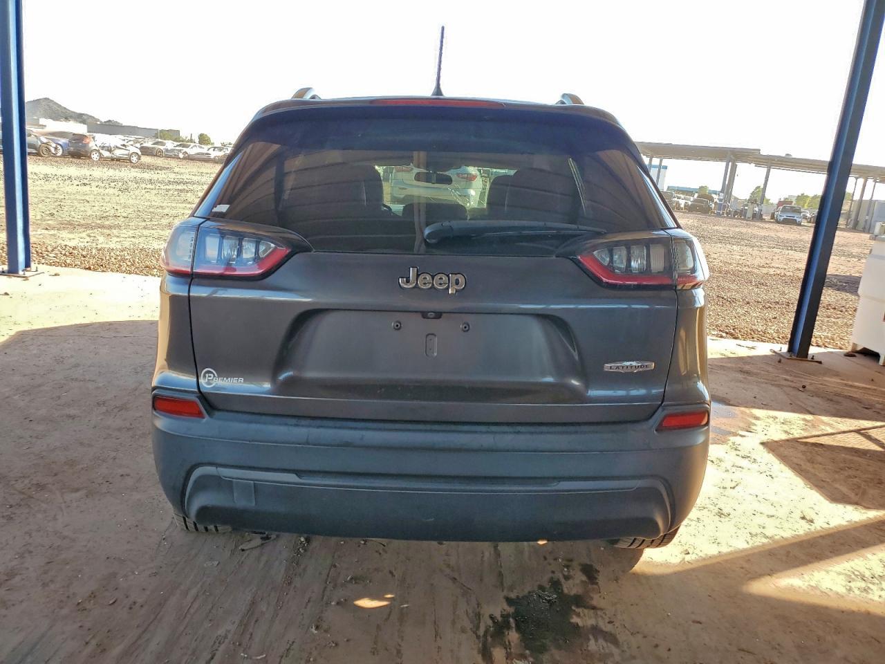 2019 Jeep Cherokee Latitude Plus - Image 6