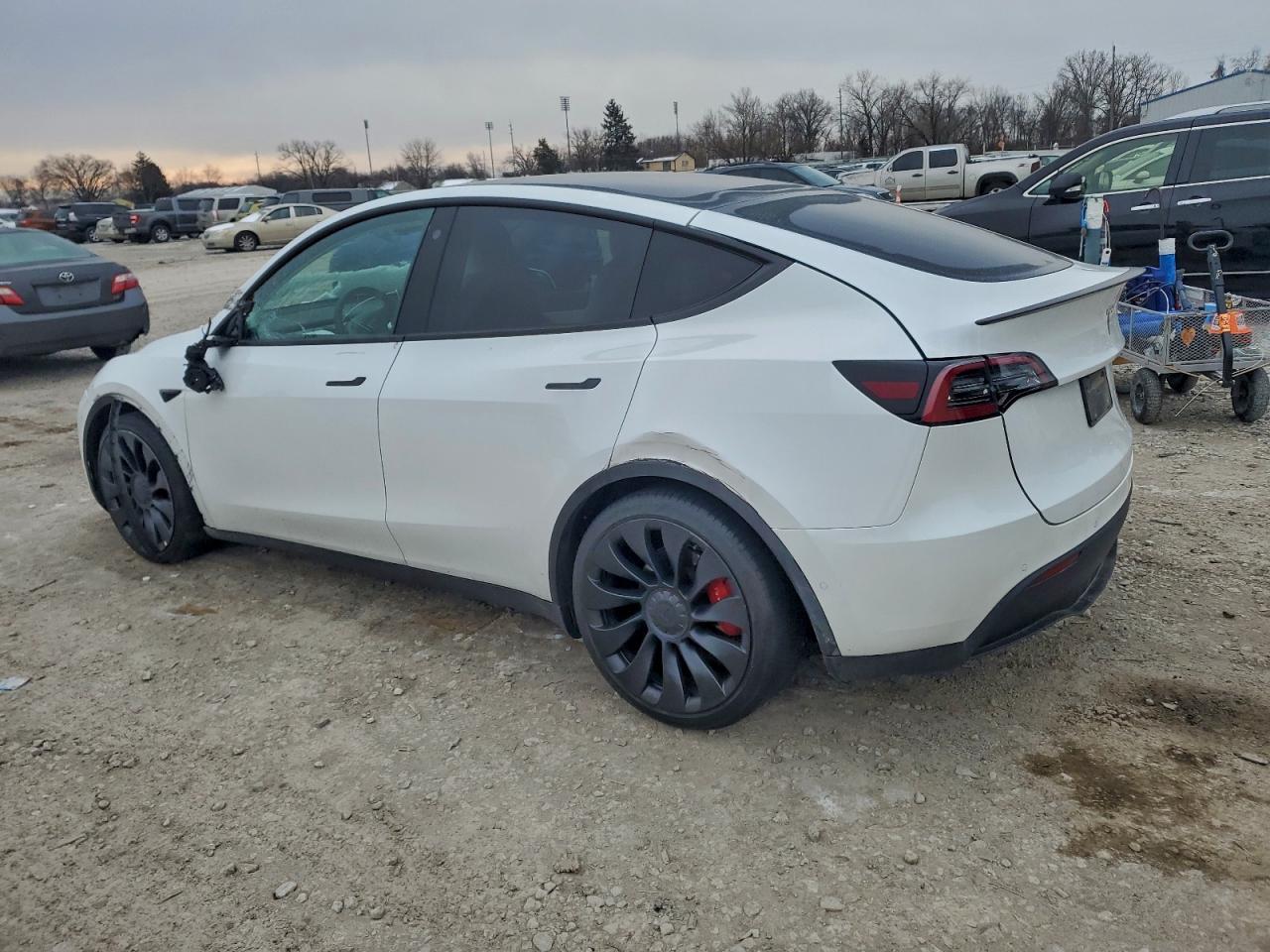 2022 Tesla Model Y - Image 2