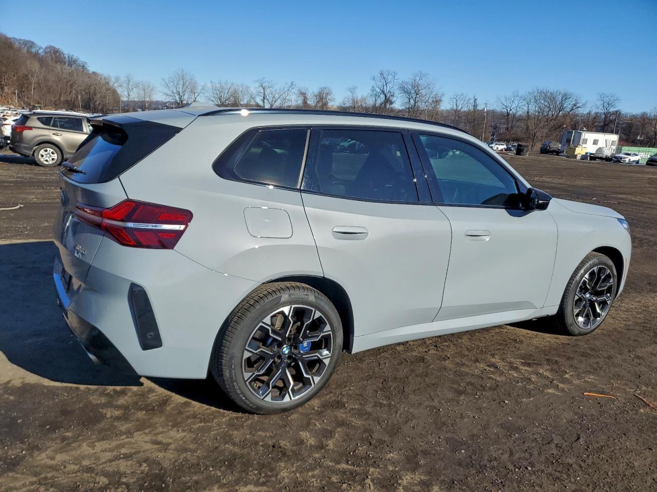 2025 BMW X3 M50 - Фото 3