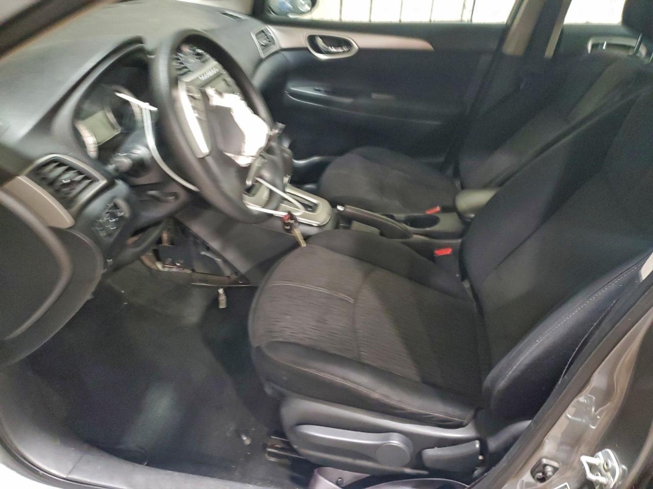 2014 Nissan Sentra S - Фото 7