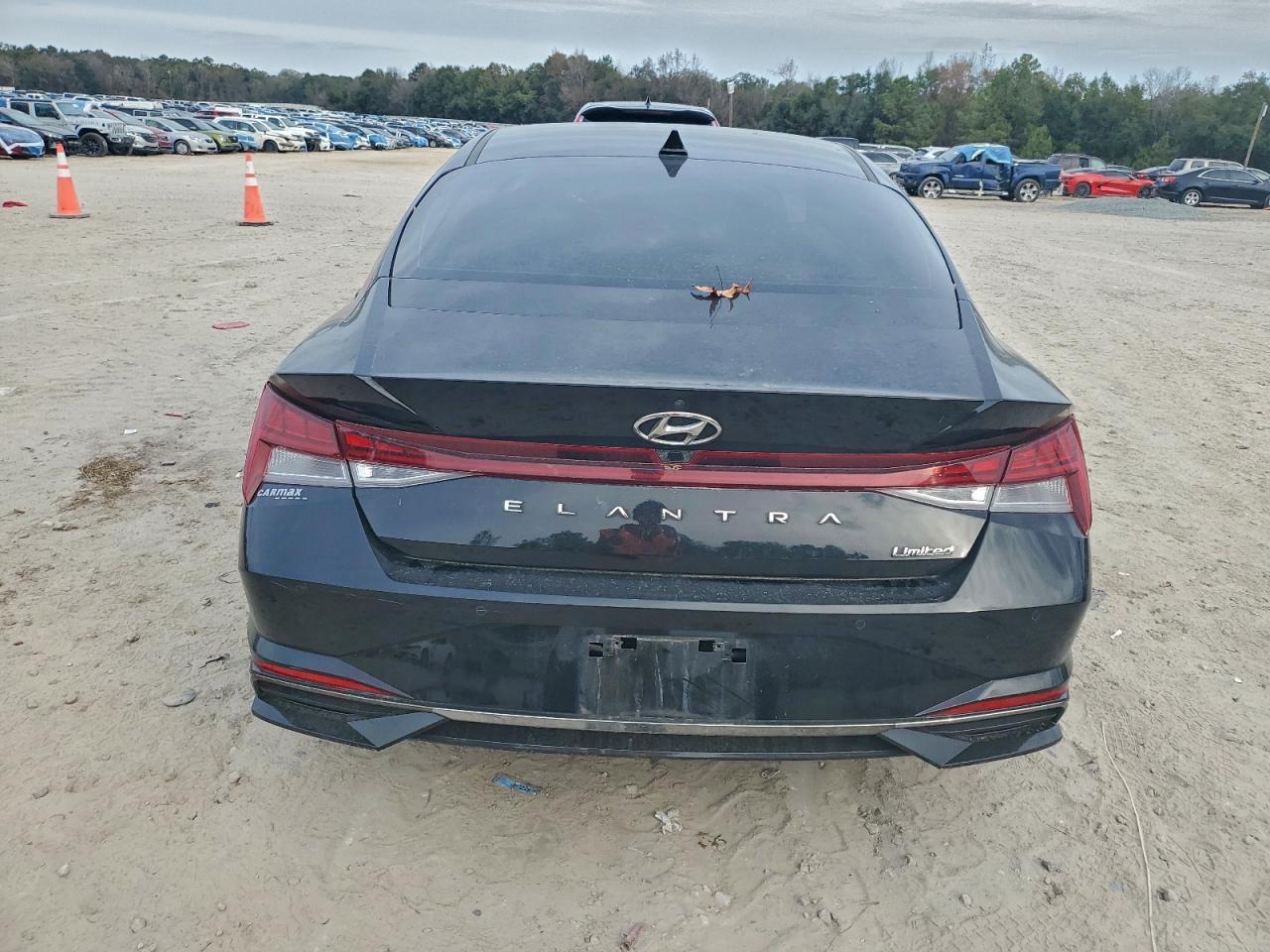 2021 Hyundai Elantra Limited - Фото 6