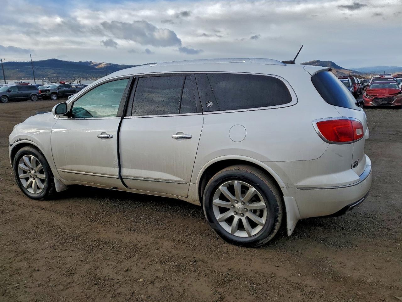 2016 Buick Enclave - Image 2