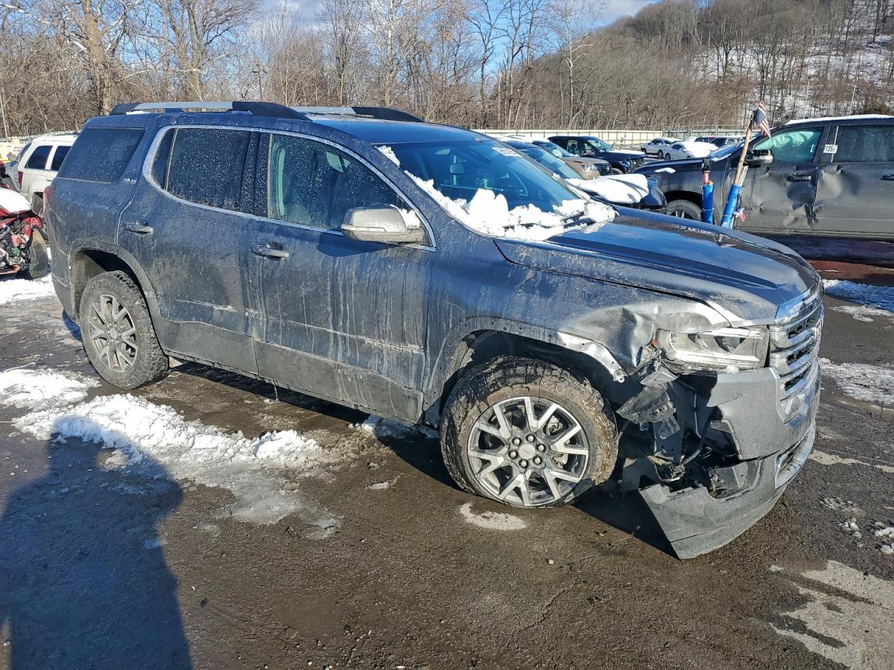 2022 GMC Acadia Sle - Image 4