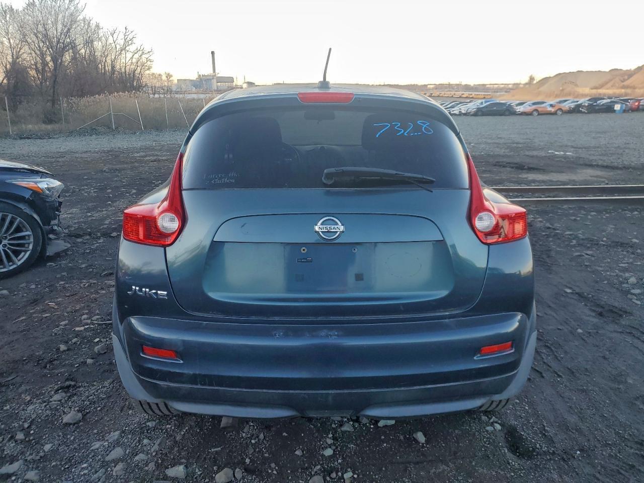 2011 Nissan Juke S - Фото 6