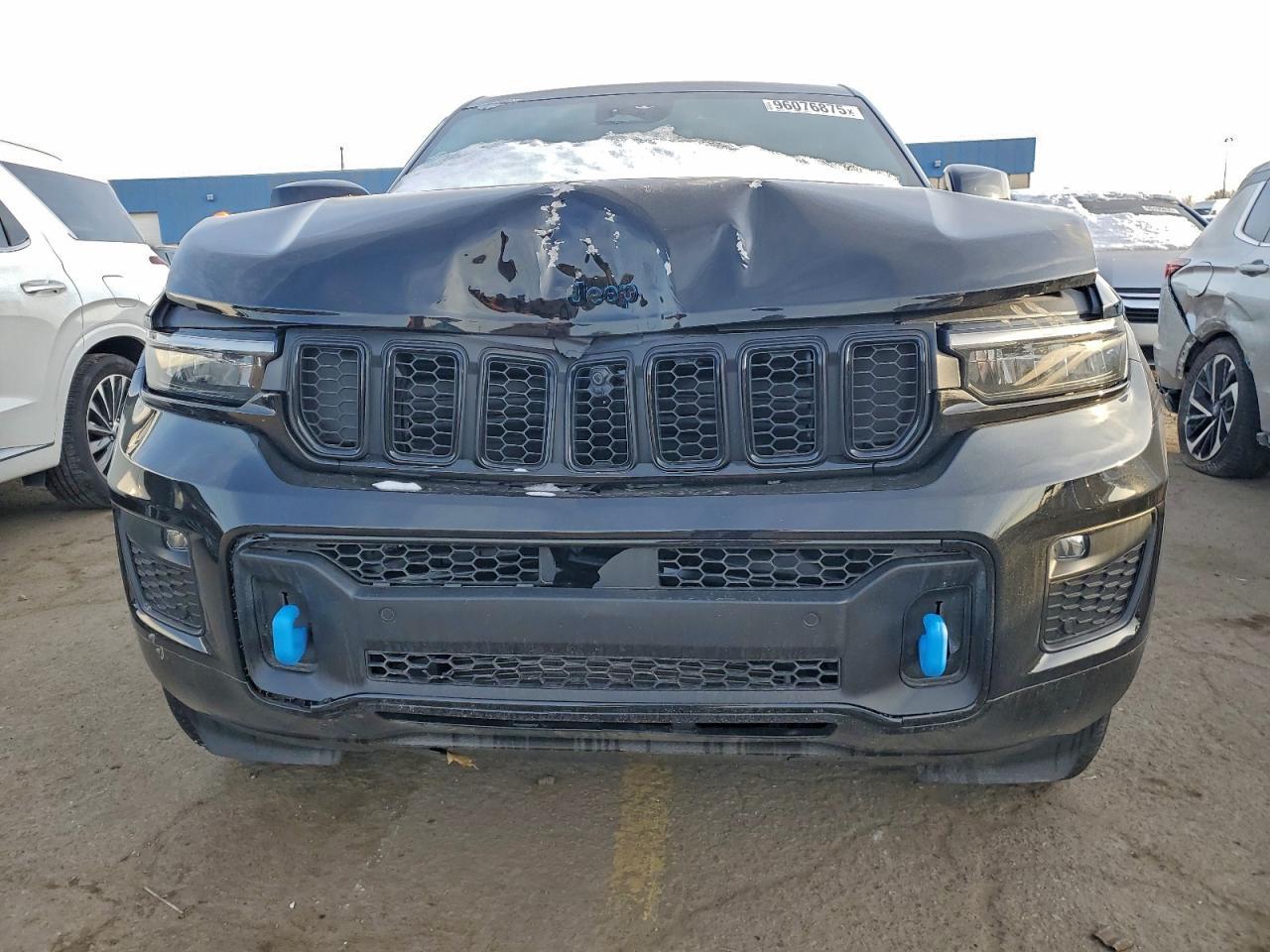2025 Jeep Grand Cherokee 4Xe - Image 5