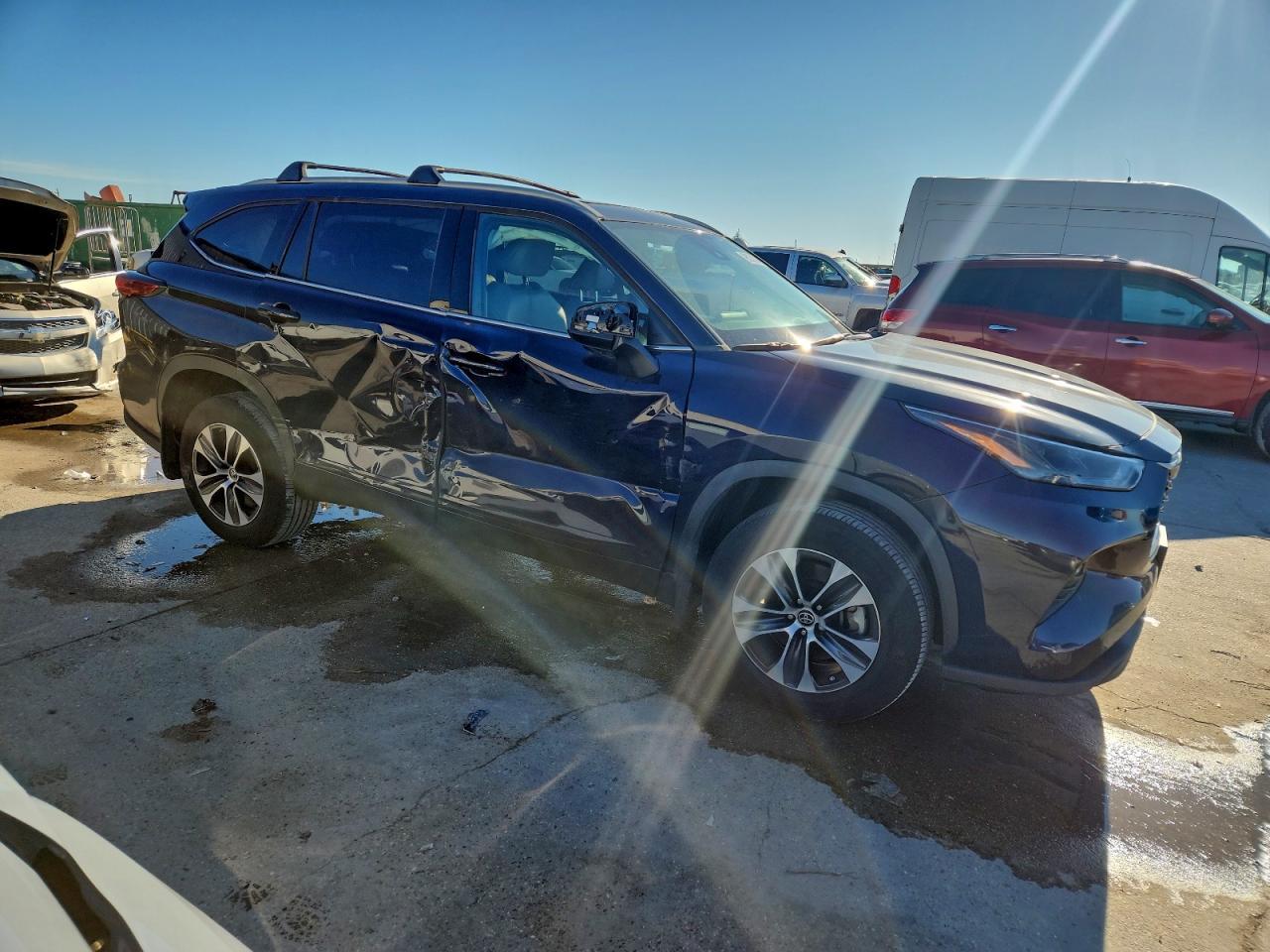 2022 Toyota Highlander Xle - Фото 4