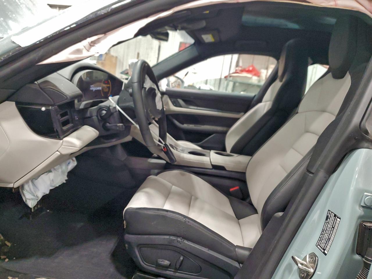 2025 Porsche Taycan Base - Image 7