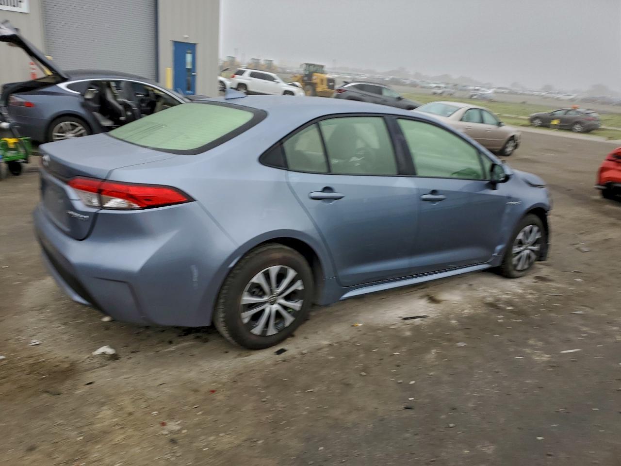 2021 Toyota Corolla Le - Image 3