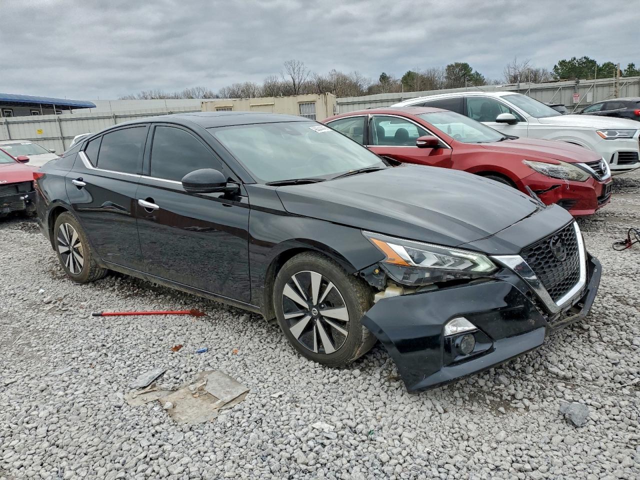 2022 Niss Altima - Фото 4