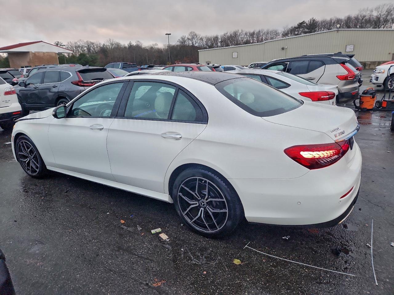 2023 Mercedes-Benz E 350 - Фото 2