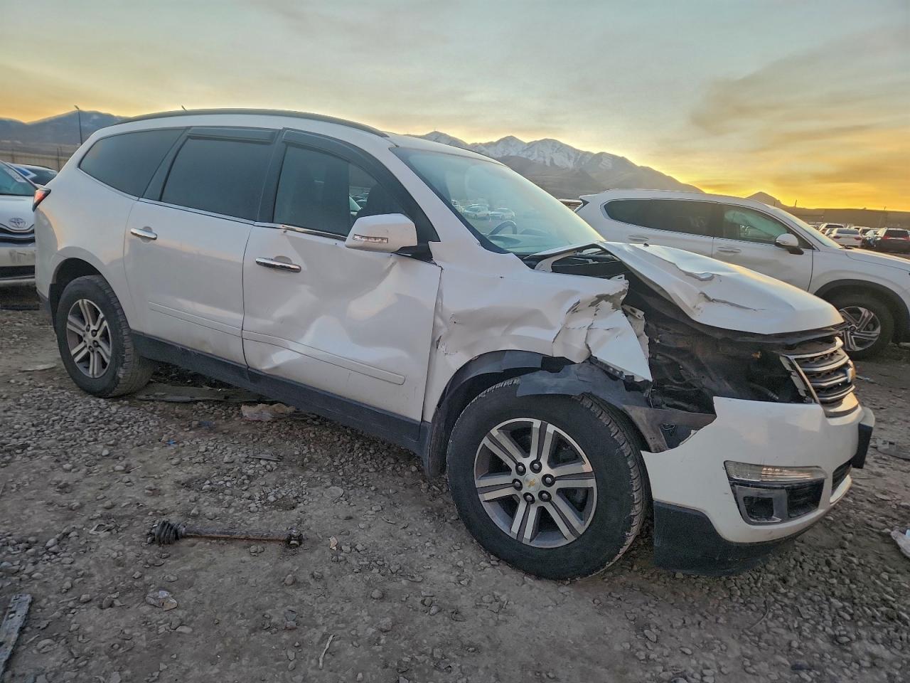 2016 Chevrolet Traverse Lt - Фото 4