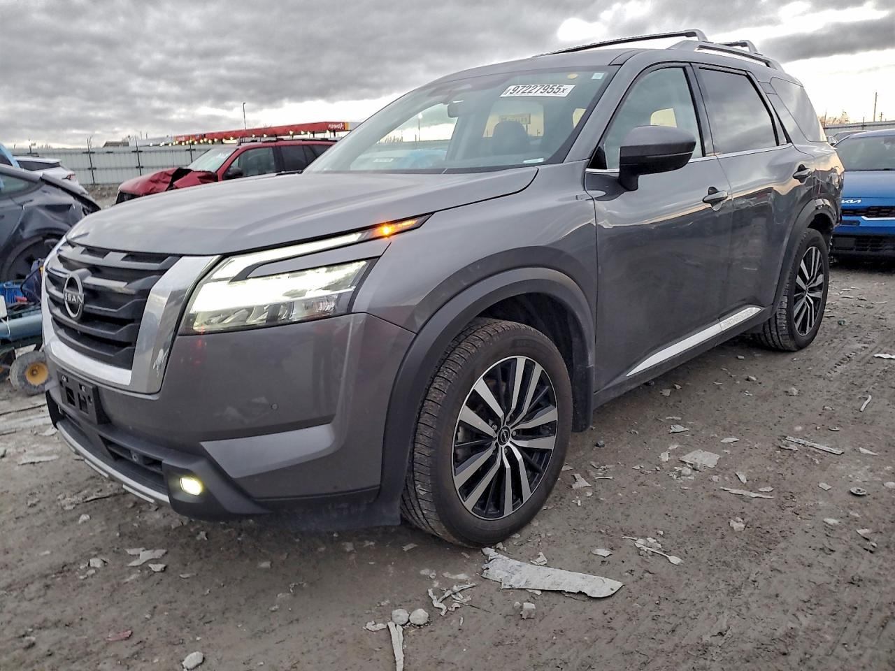 2023 Nissan Pathfinder Platinum