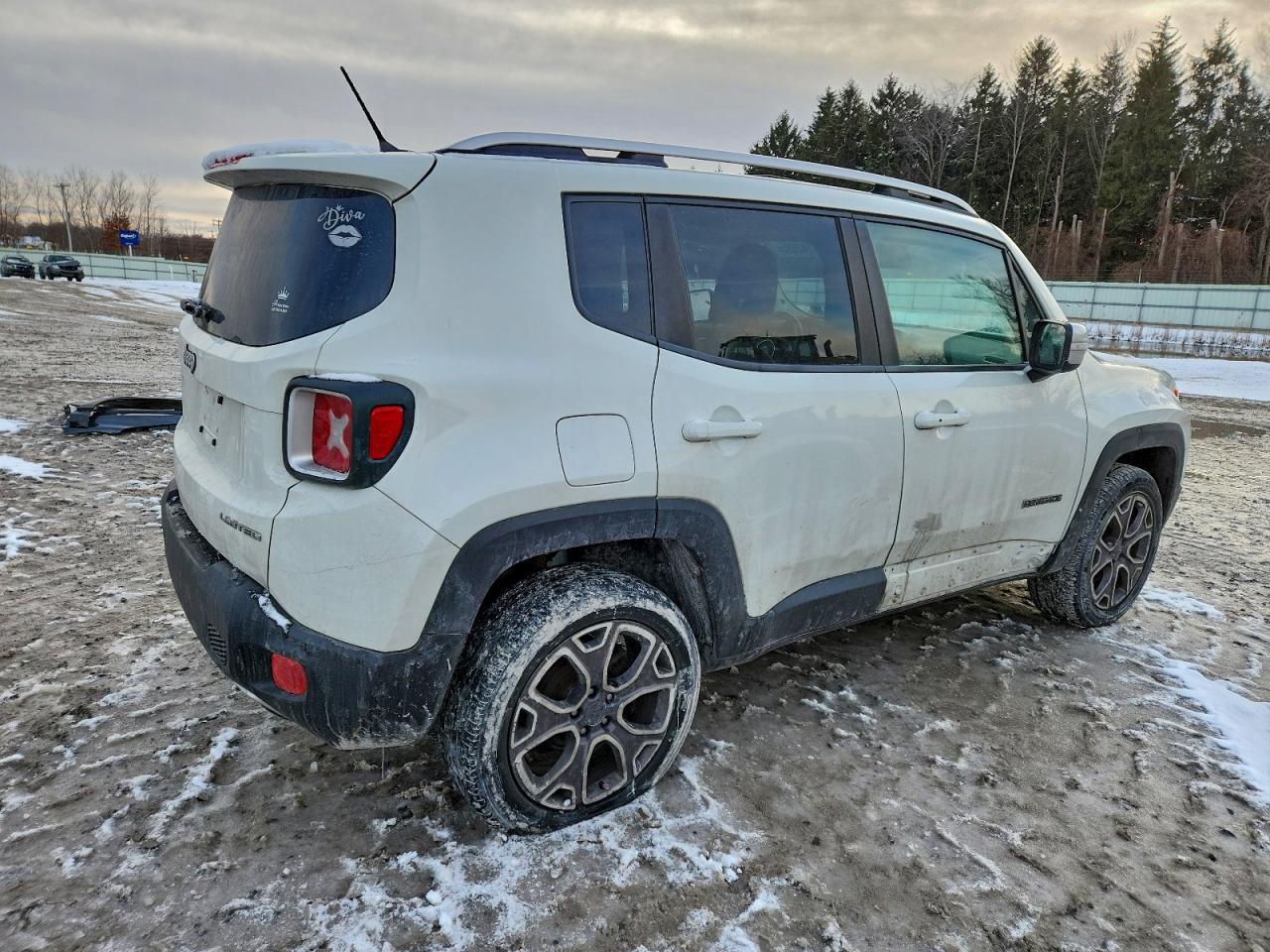 2016 Jeep Renegade Limited - Image 3