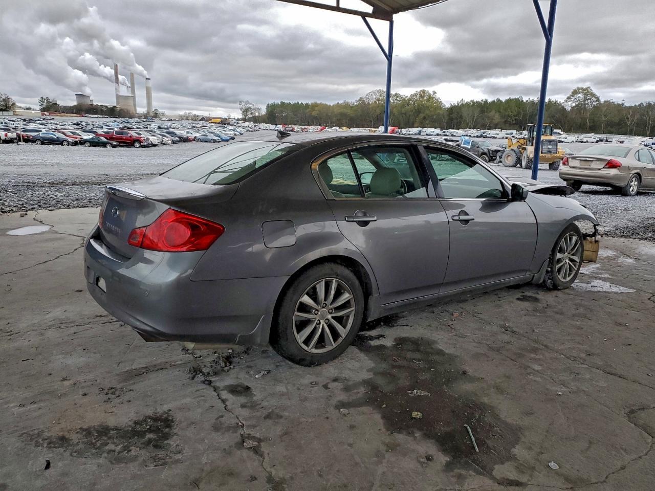 2010 Infiniti G37 Base - Image 3