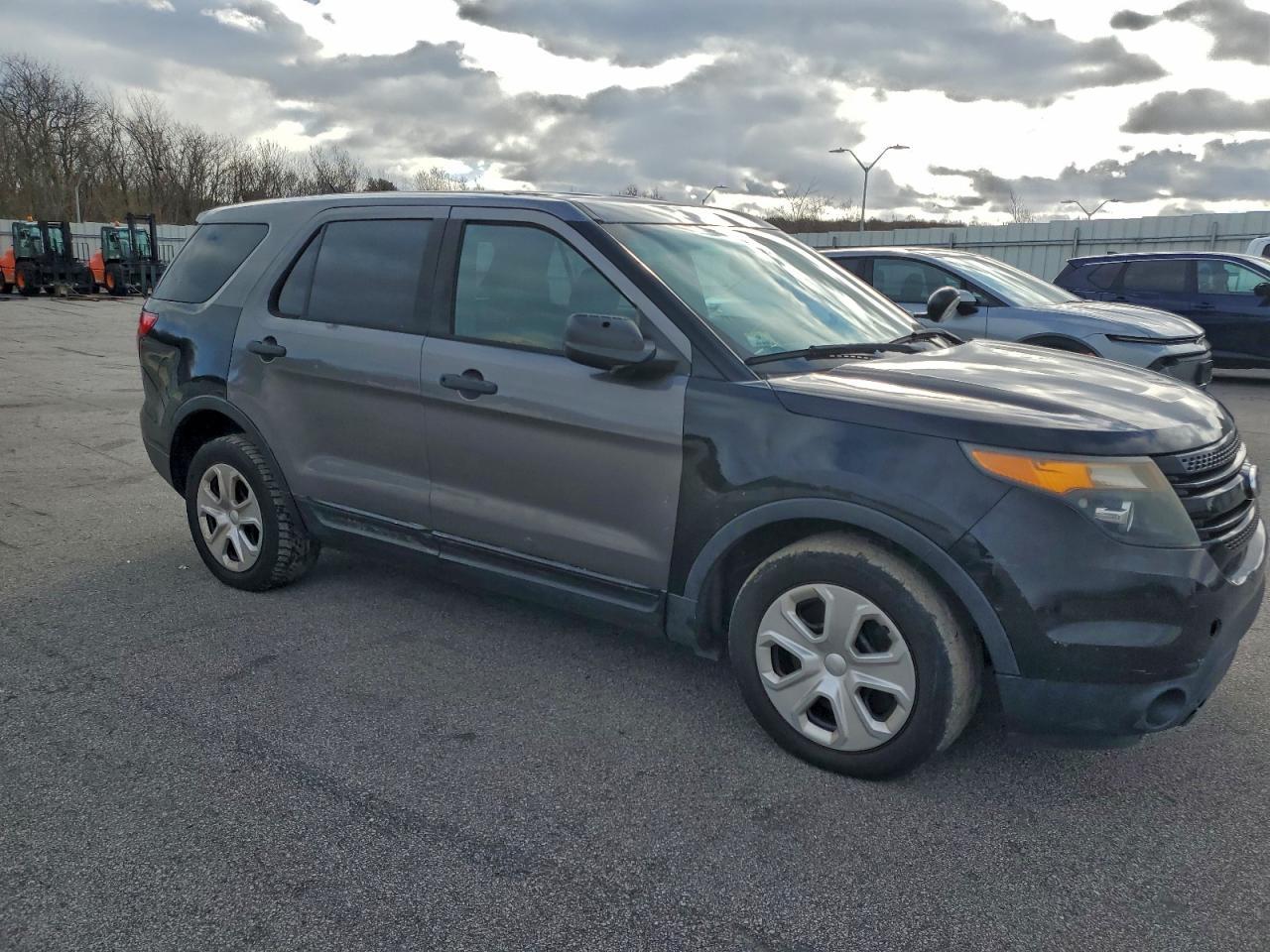 2015 Ford Explorer Police Interceptor - Фото 4