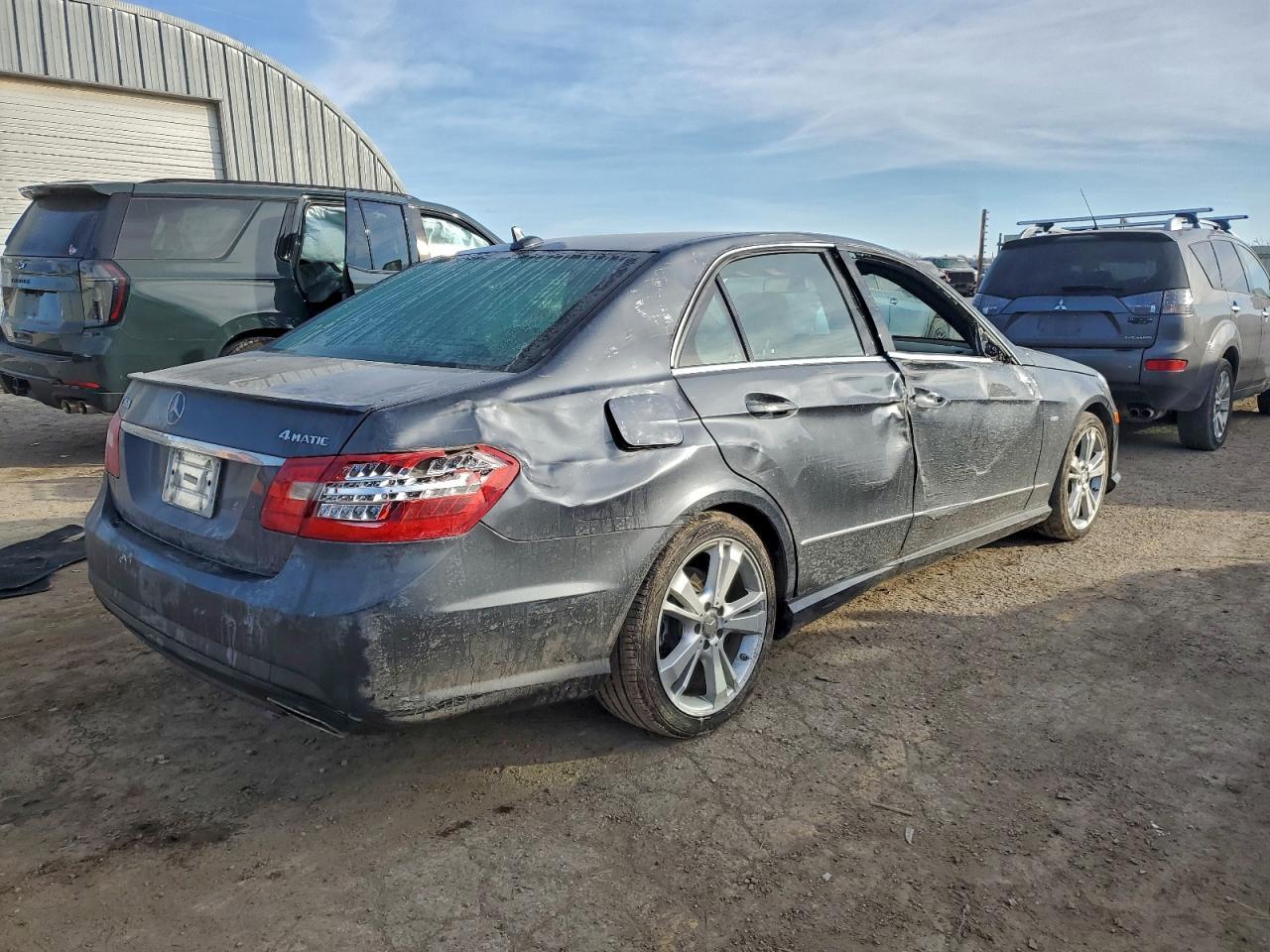 2012 Mercedes-Benz E 350 4Matic - Фото 3