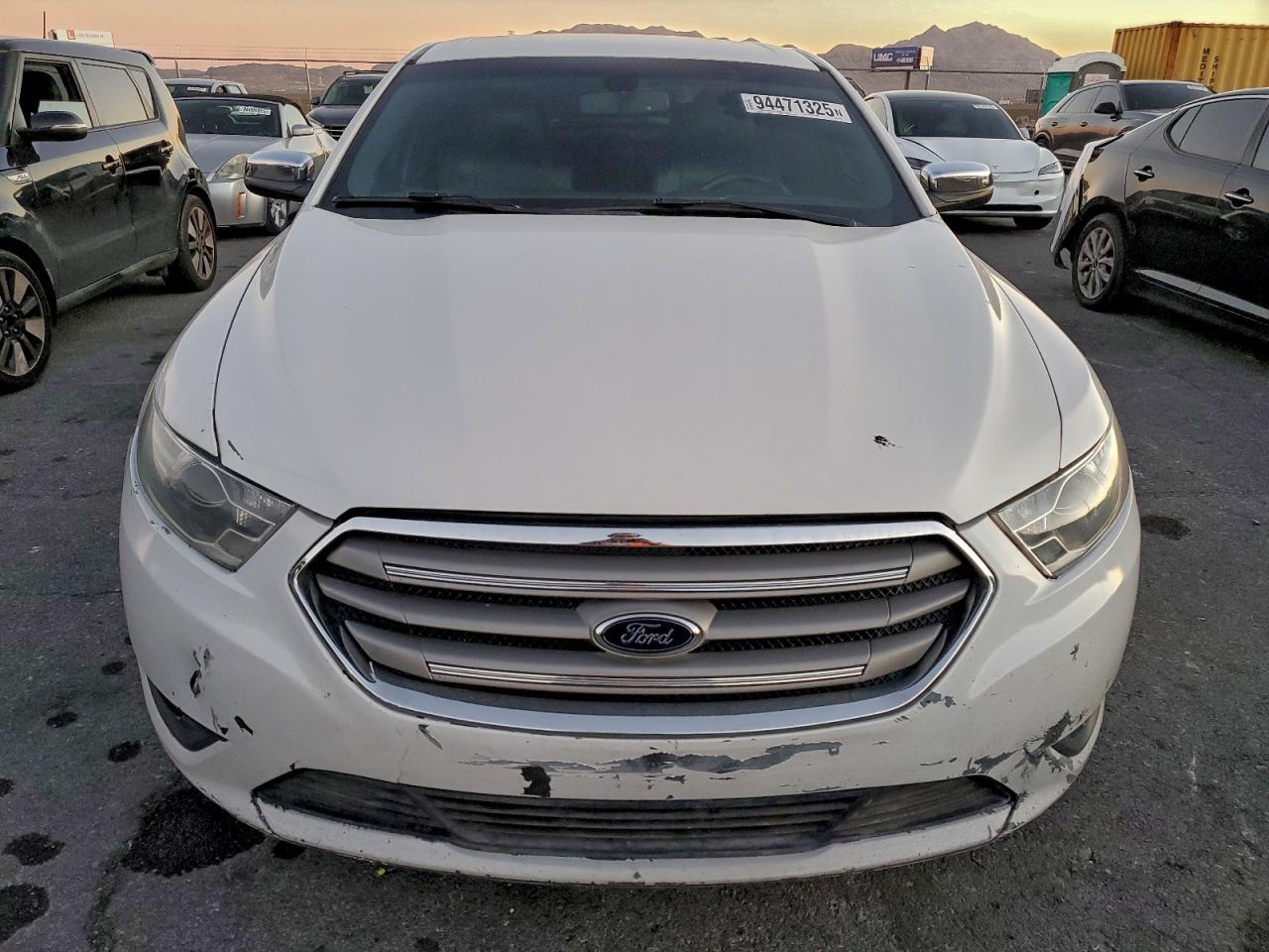 2014 Ford Taurus - Фото 5