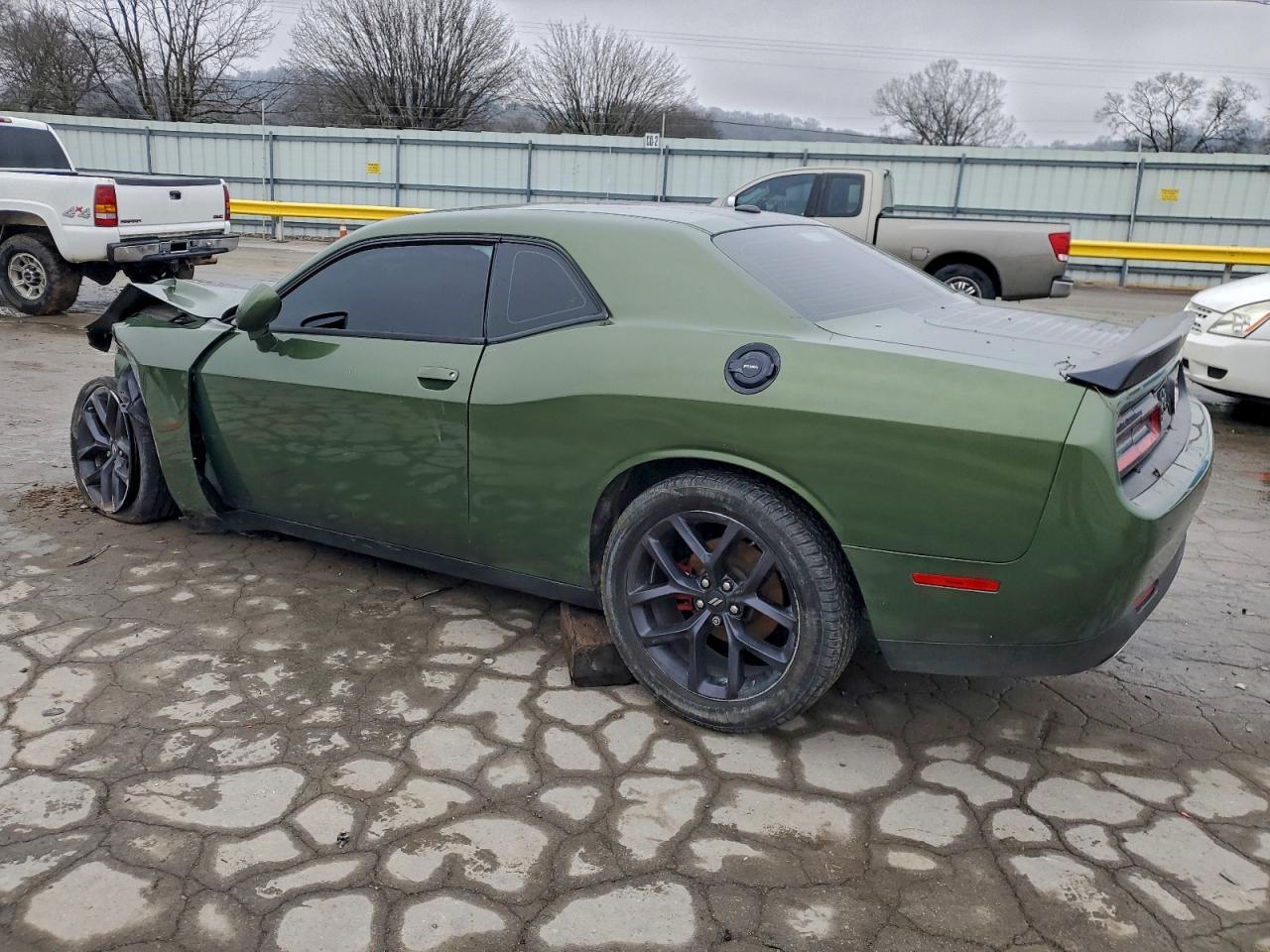 2020 Dodge Challenger Sxt - Фото 2