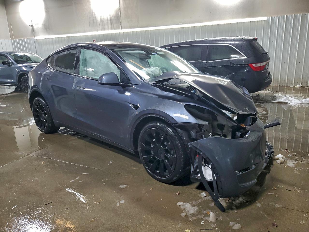 2023 Tesla Model Y - Image 4