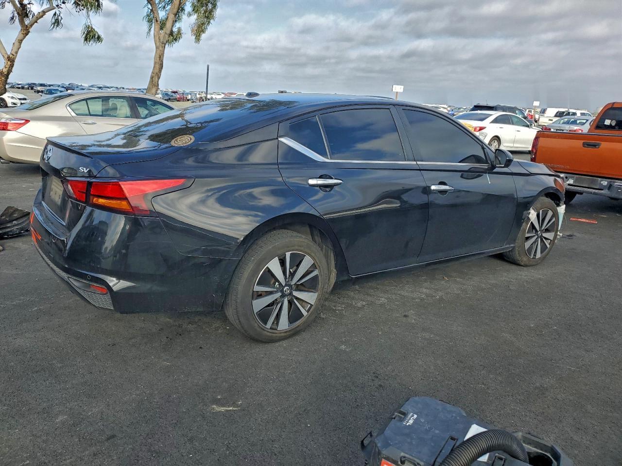 2021 Nissan Altima Sv - Фото 3
