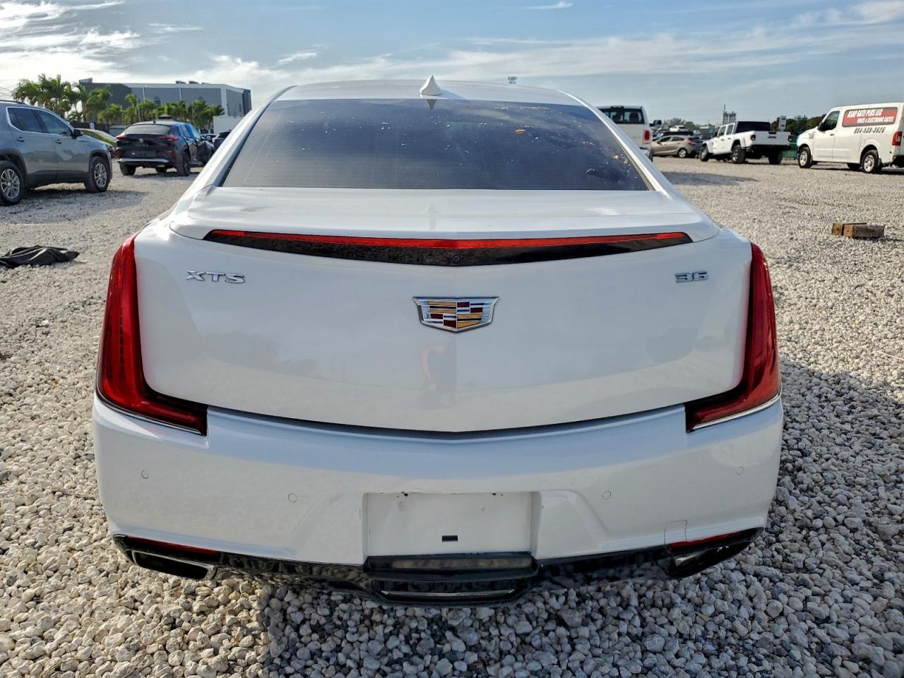 2019 Cadillac Xts Premium Luxury - Image 6